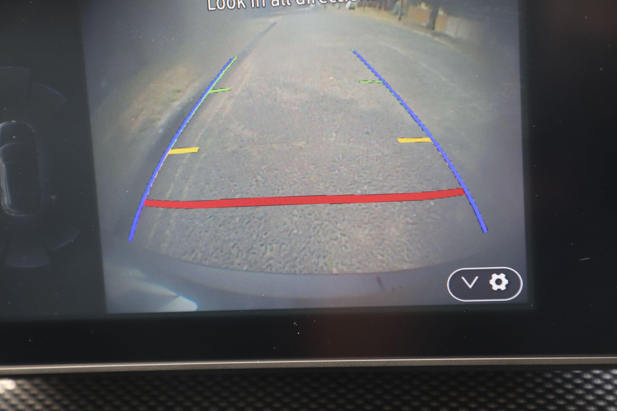 Large vehicle image
